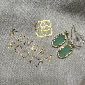 Kendra Scott green dangle earrings